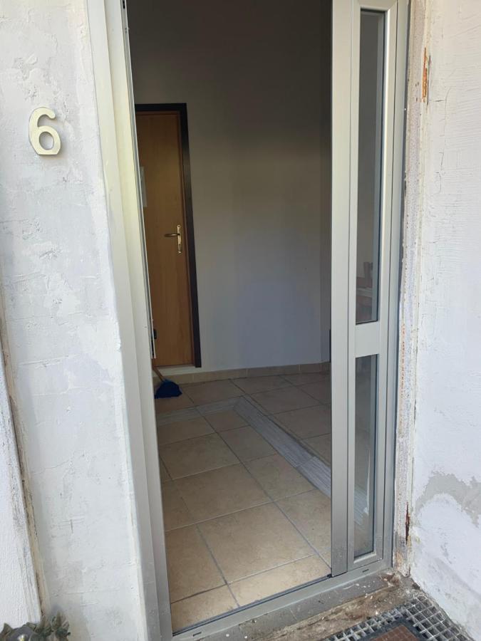 Villa Belvedere Mini Appartamento Pontecagnano Exteriör bild