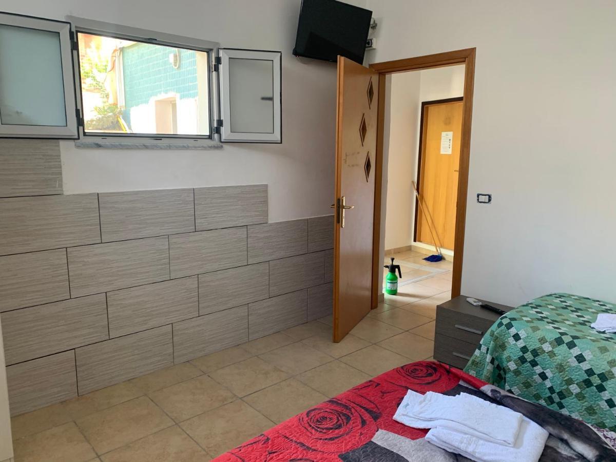 Villa Belvedere Mini Appartamento Pontecagnano Exteriör bild